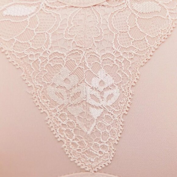 NEW Torrid 46DD Size Curve Back Smoothing Lightly Lined Full Coverage Beige Bra - Picture 3 of 6